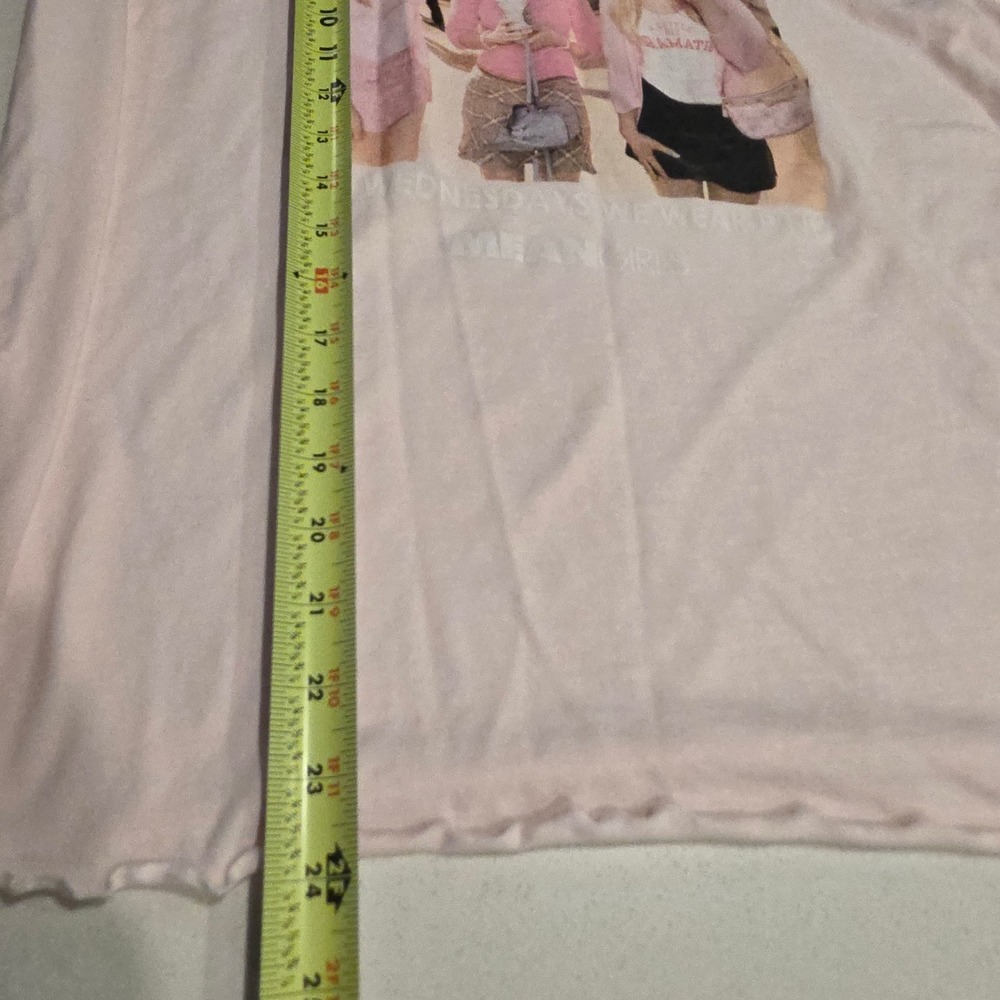 Mean Girls On Wednesdays We Wear Pink Graphic T Shirt Women's Large - Picture 7 of 8